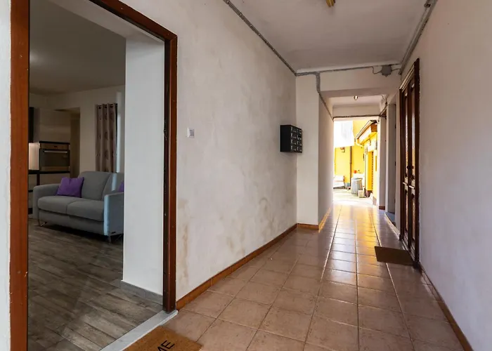 Da Bianca A Step From The Palace Apartment